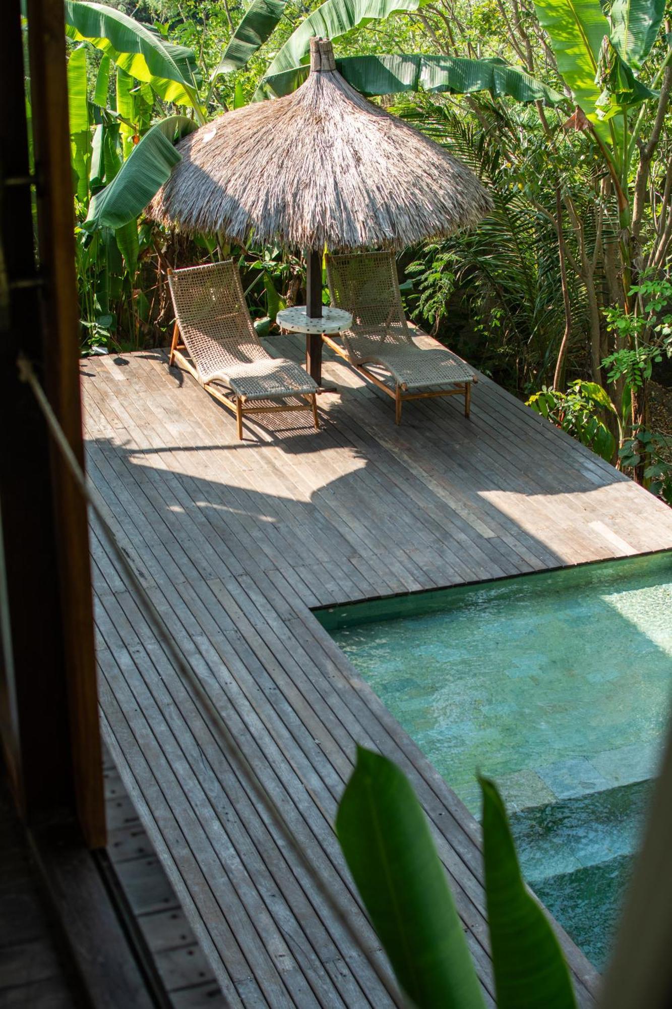 Salty Breeze Bali Hotel อูงาซัน ภายนอก รูปภาพ