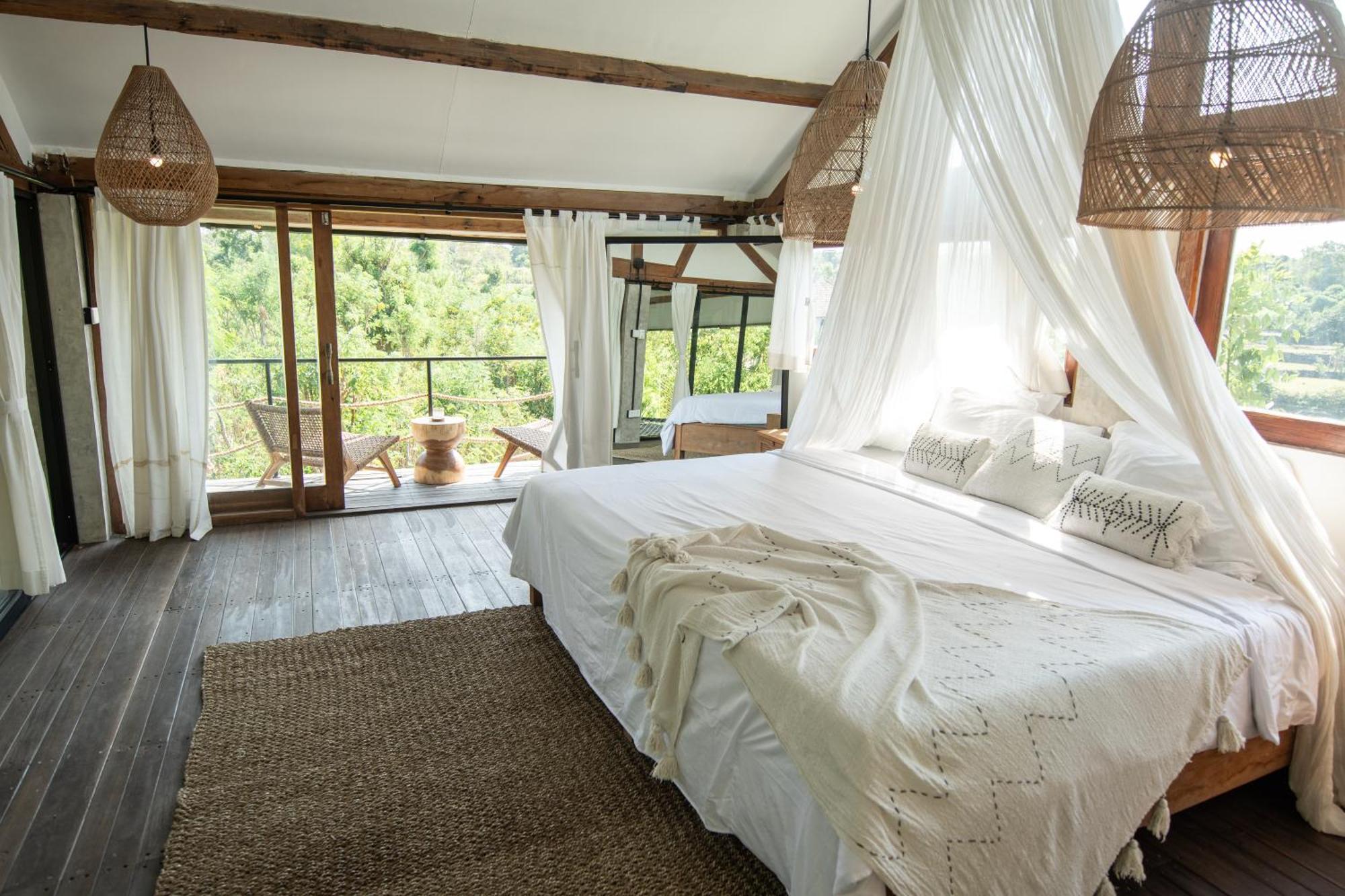 Salty Breeze Bali Hotel อูงาซัน ภายนอก รูปภาพ