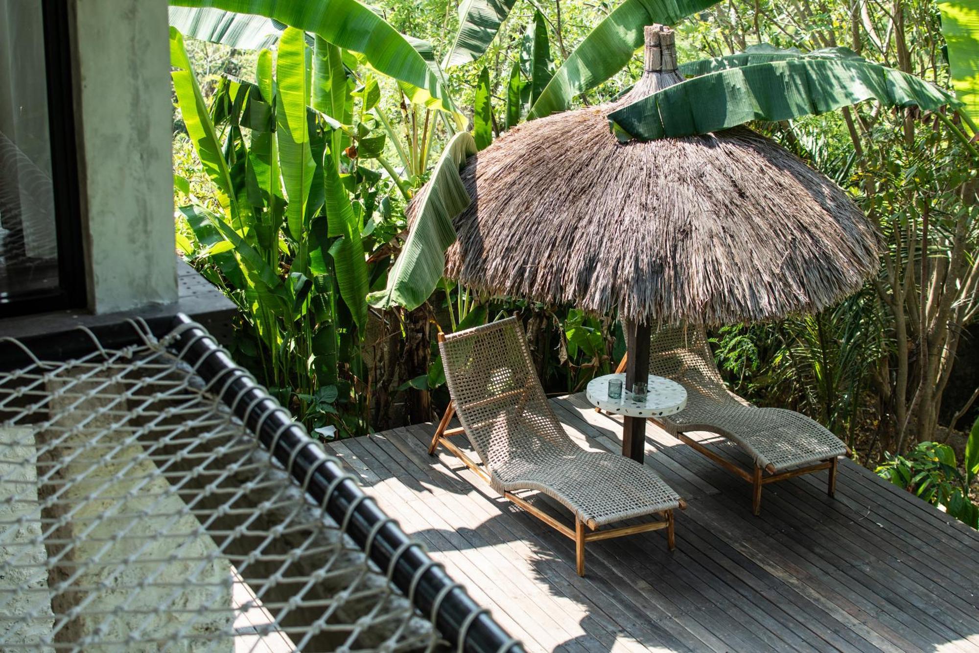 Salty Breeze Bali Hotel อูงาซัน ภายนอก รูปภาพ