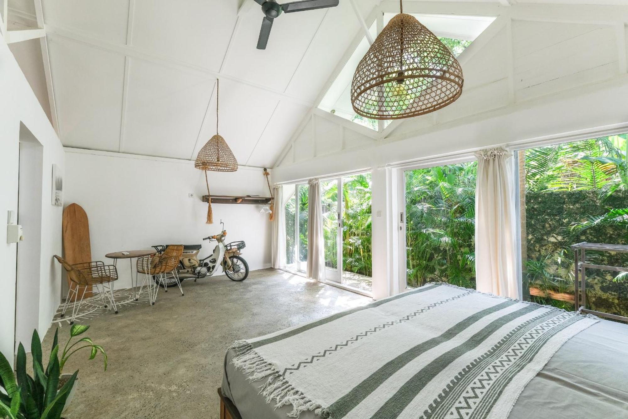 Salty Breeze Bali Hotel อูงาซัน ห้อง รูปภาพ