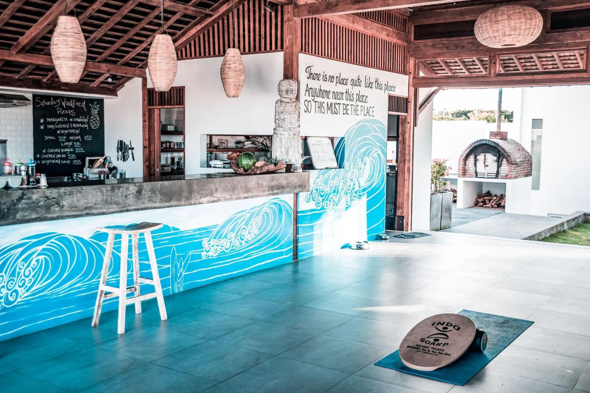 Salty Breeze Bali Hotel อูงาซัน ภายนอก รูปภาพ